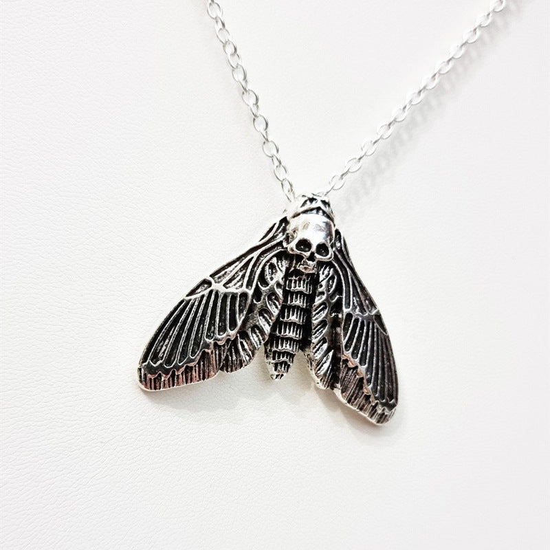 New Gothic Silver Moth Skull Pendant Halloween Gift Necklace