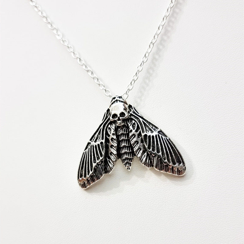 New Gothic Silver Moth Skull Pendant Halloween Gift Necklace